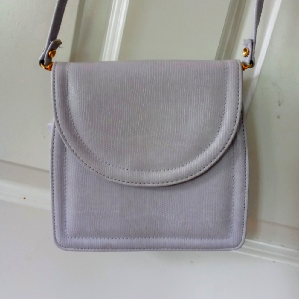 NWOT Lavender/periwinkle Cross Body Purse - Picture 1 of 9